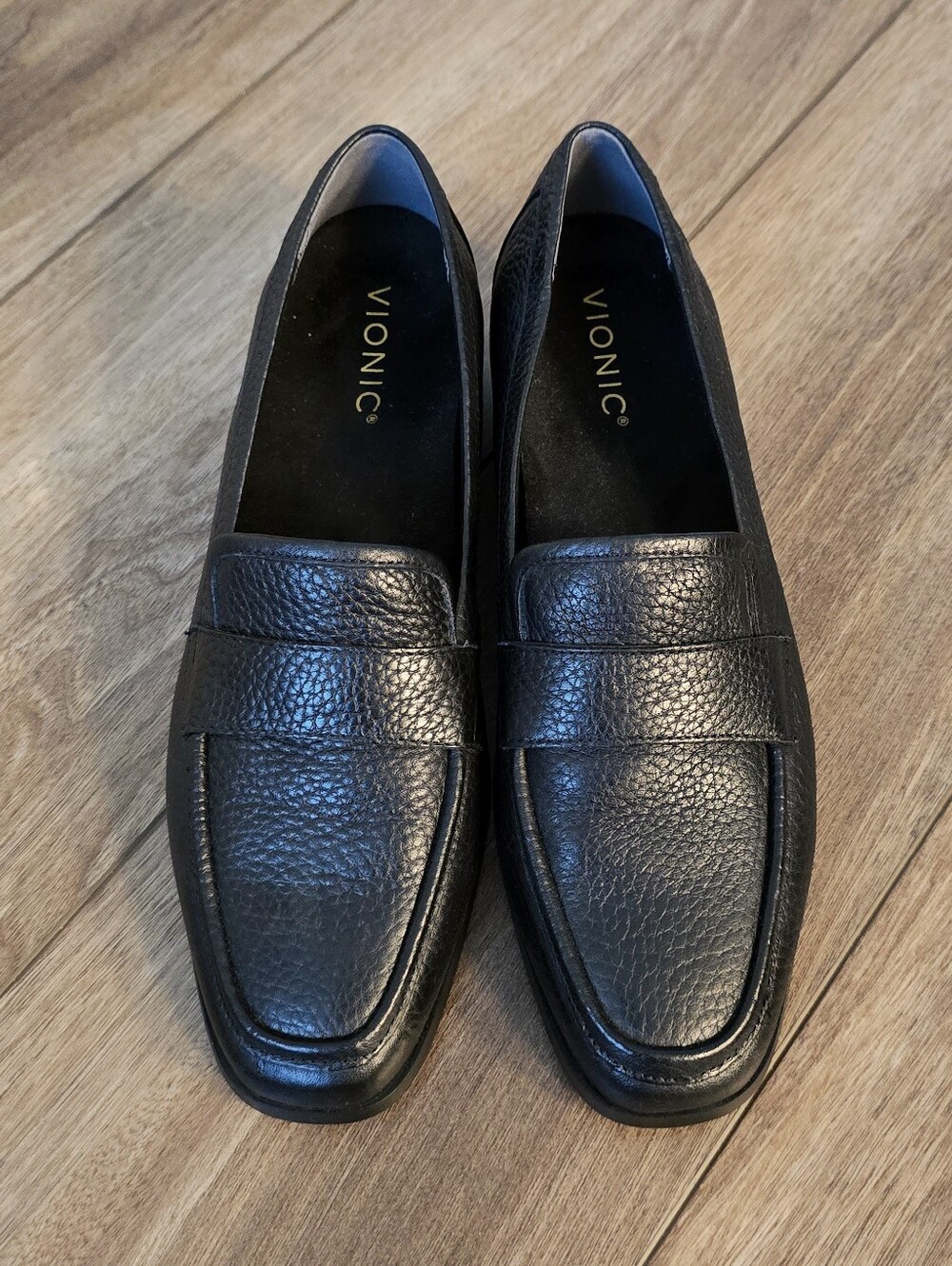 Vionic Black Pebbled Leather Slip-On Loafers - Picture 2 of 6